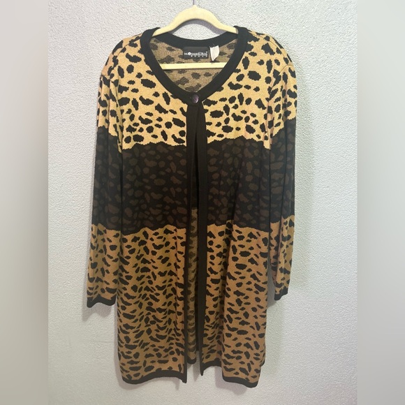 Sag Harbor Sweaters - Sag Harbor long animal print cardigan size 3x